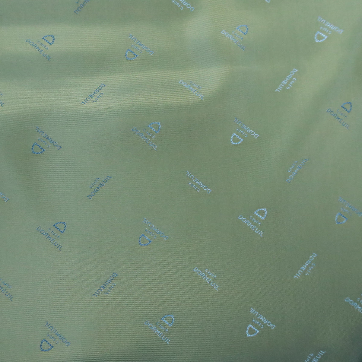 Our Bunches – Dormeuil