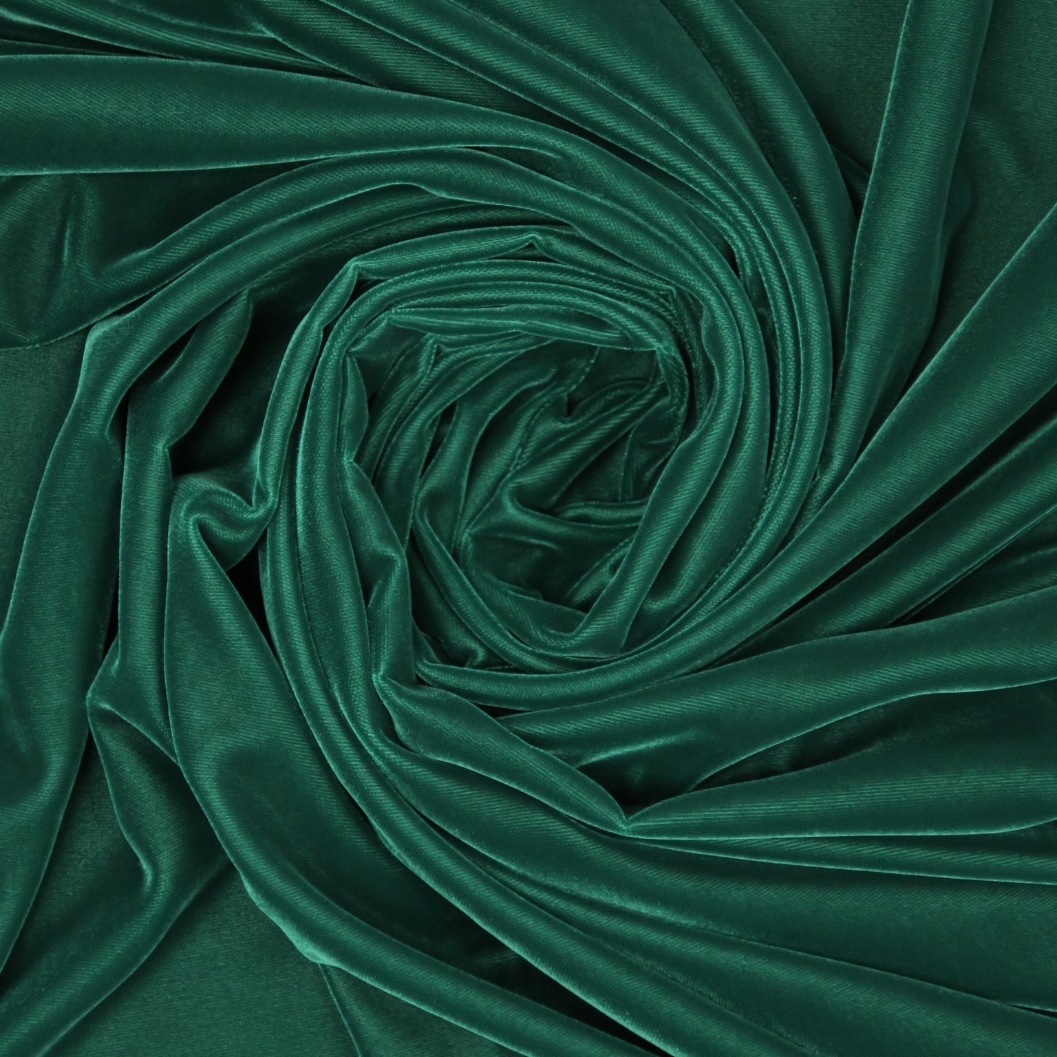 green emerald velvet dress New Year main image 0